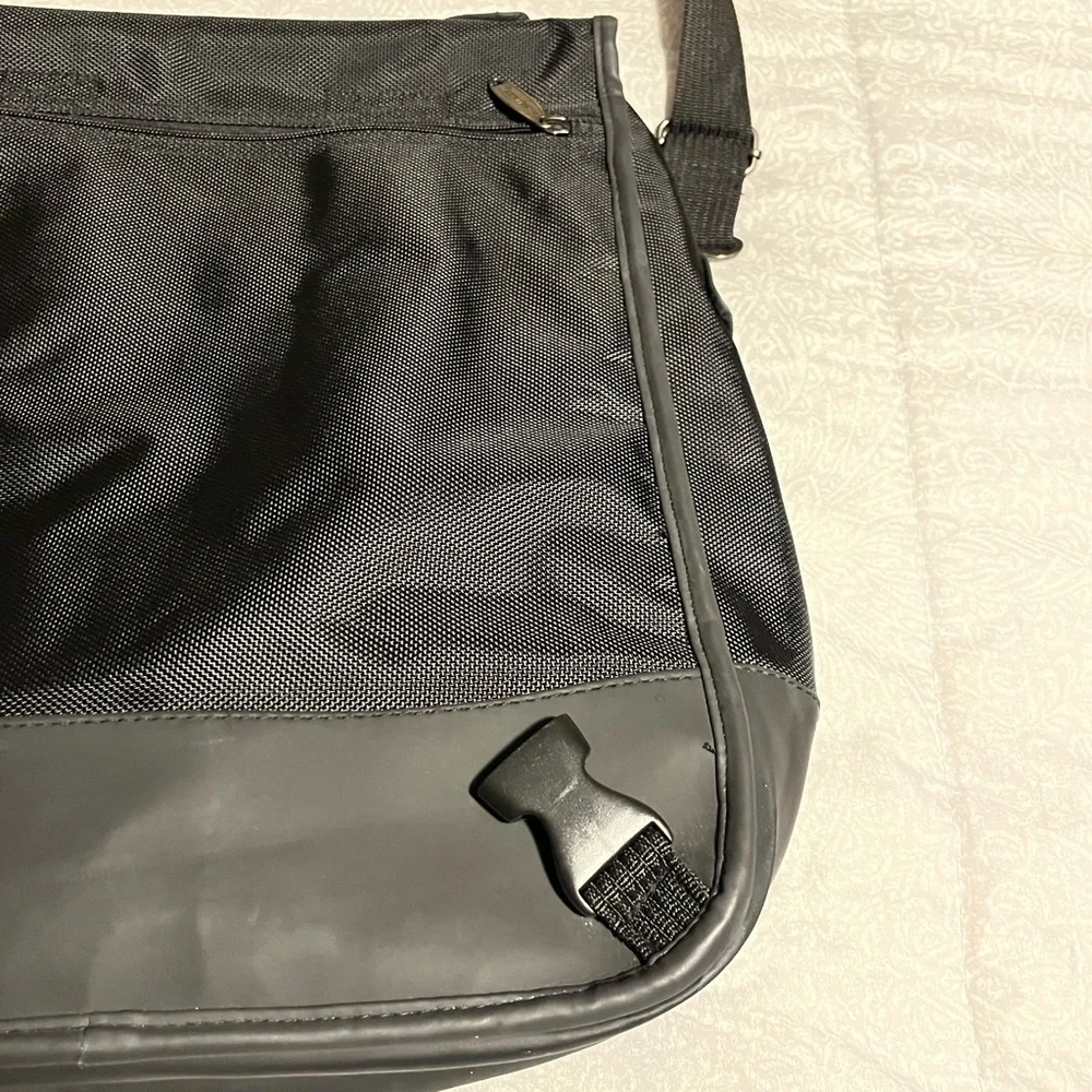 National Geographic Nat Geo Channel 10 Year Vertical Shoulder Messenger Bag